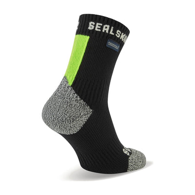 chaussettes-impermeables-sealskinz-dunton-hydrostop-black-neon-yellow-1