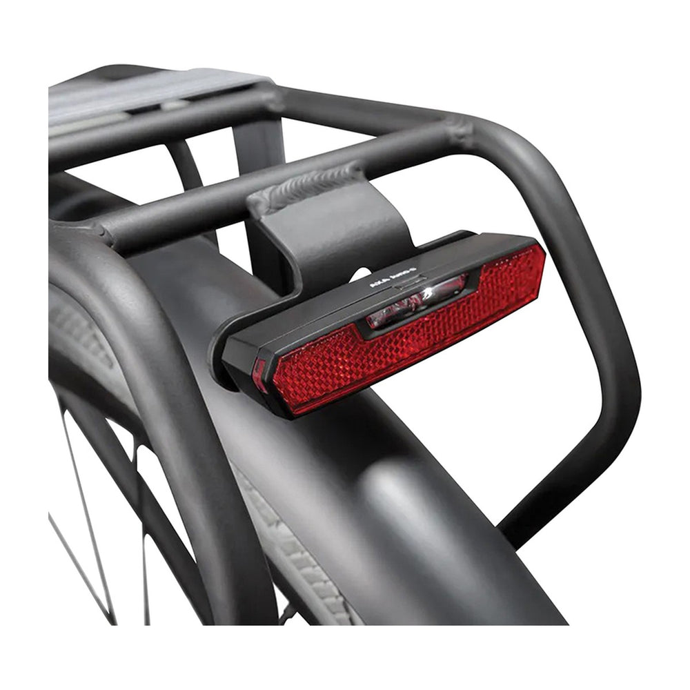 eclairage-arriere-porte-bagage-axa-juno-auto-off-50-mm-5