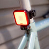 Pack éclairages vélo Knog - Blinder Pro 1000 et Blinder Rear Square
