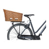 Panier arrière vélo pour chien Basil Pasja MIK Medium 45 cm coloris Nature Brown – vue rapprochee sur le porte-bagages