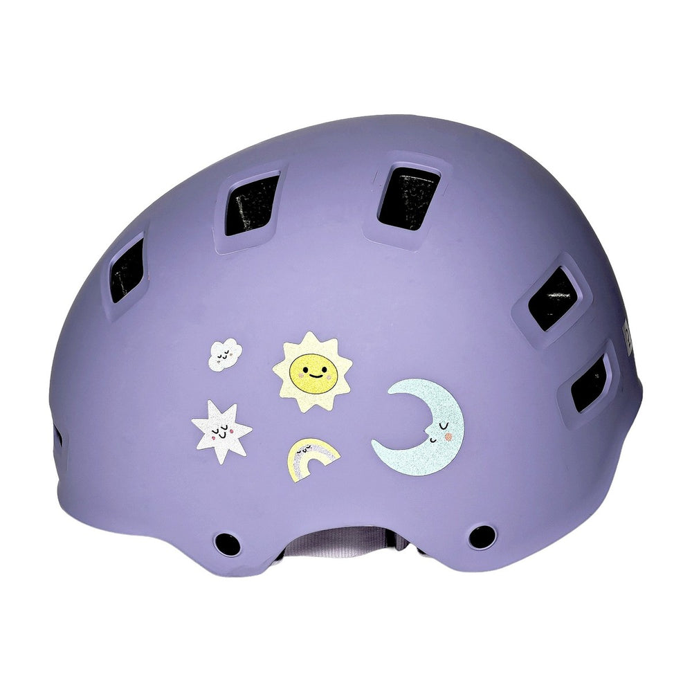 Planche mini stickers réfléchissants Stick me Baby : Univers, posés sur un casque vélo