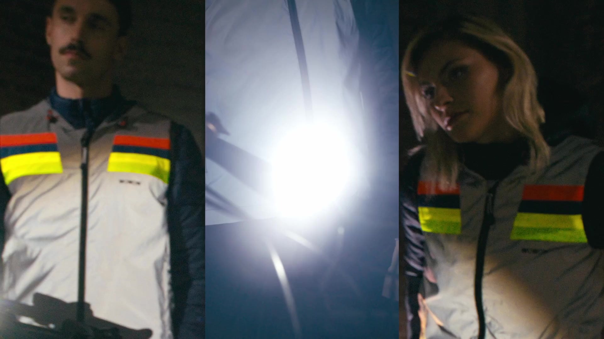 Cyclistes en gilets réfléchissants WOWOW de nuit en ville