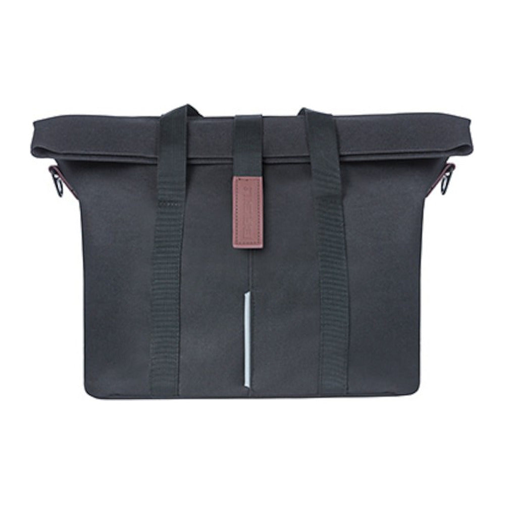 Sac à main vélo Basil City KF Hook 8-11 L coloris Noir – vue de face rabat roule