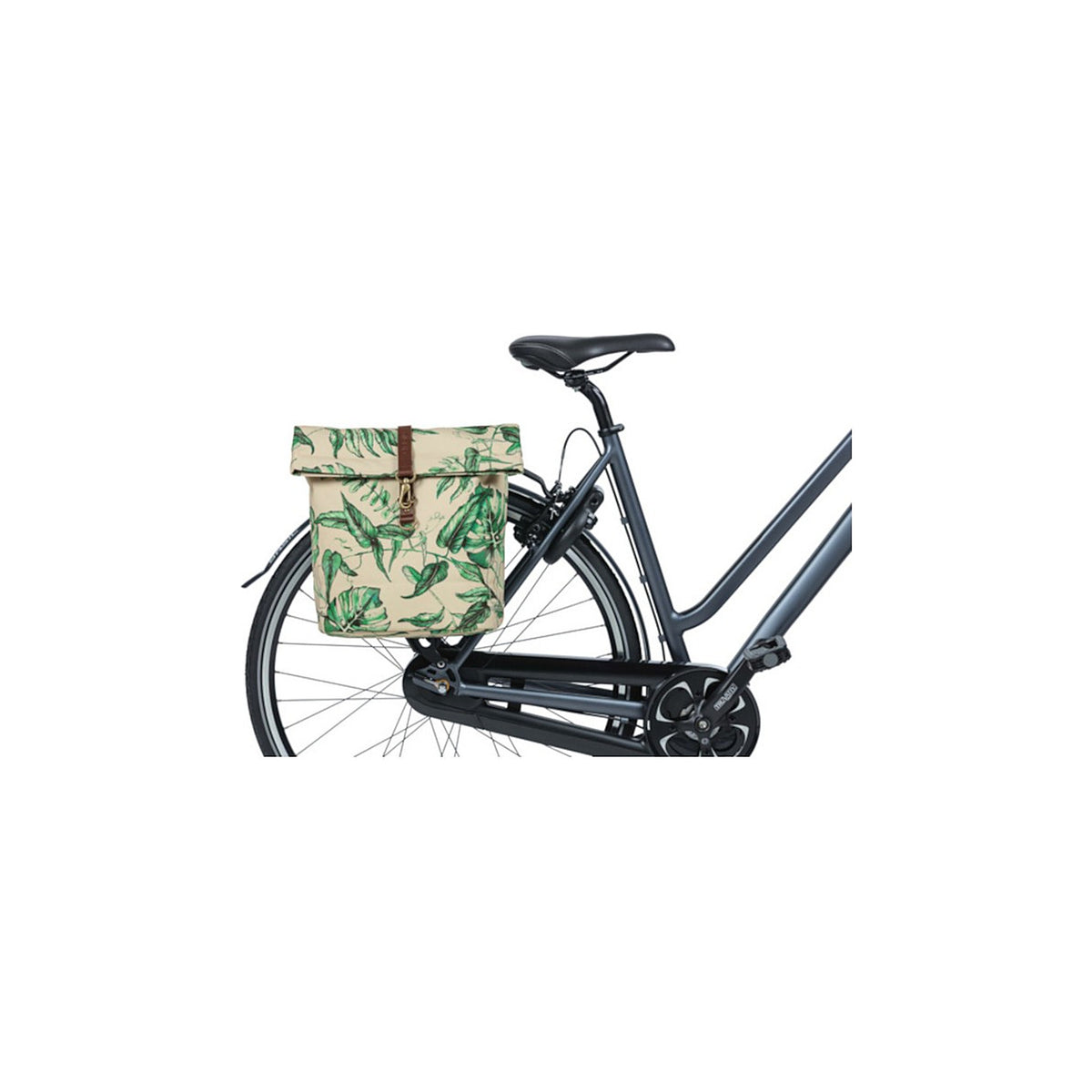 Sacoche double Basil Ever-Green montee sur un velo