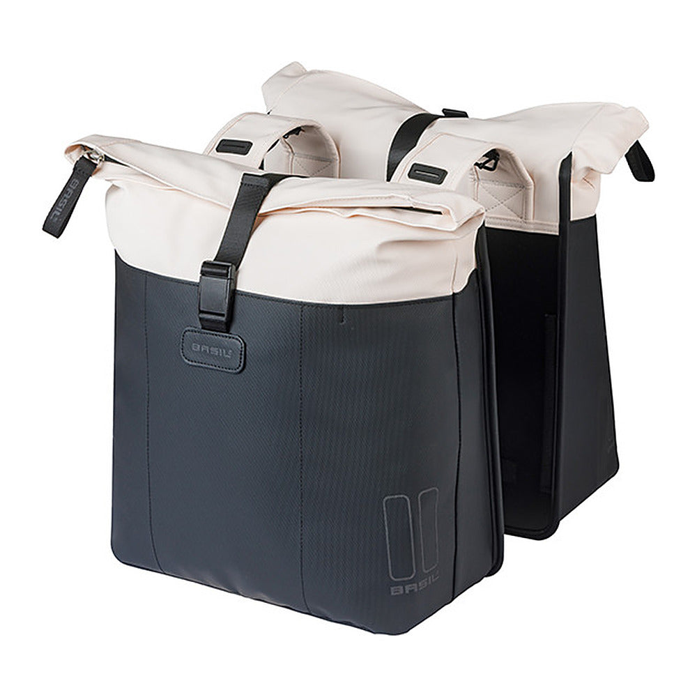 Sacoche double vélo Basil Vive Universal Bridge 35 L coloris Blanc cassé / Noir – la paire montee