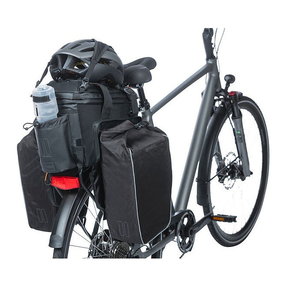 Sacoche porte-bagages vélo Basil Miles Tarpaulin XL Pro 36 L coloris Noir / Orange – vue de face