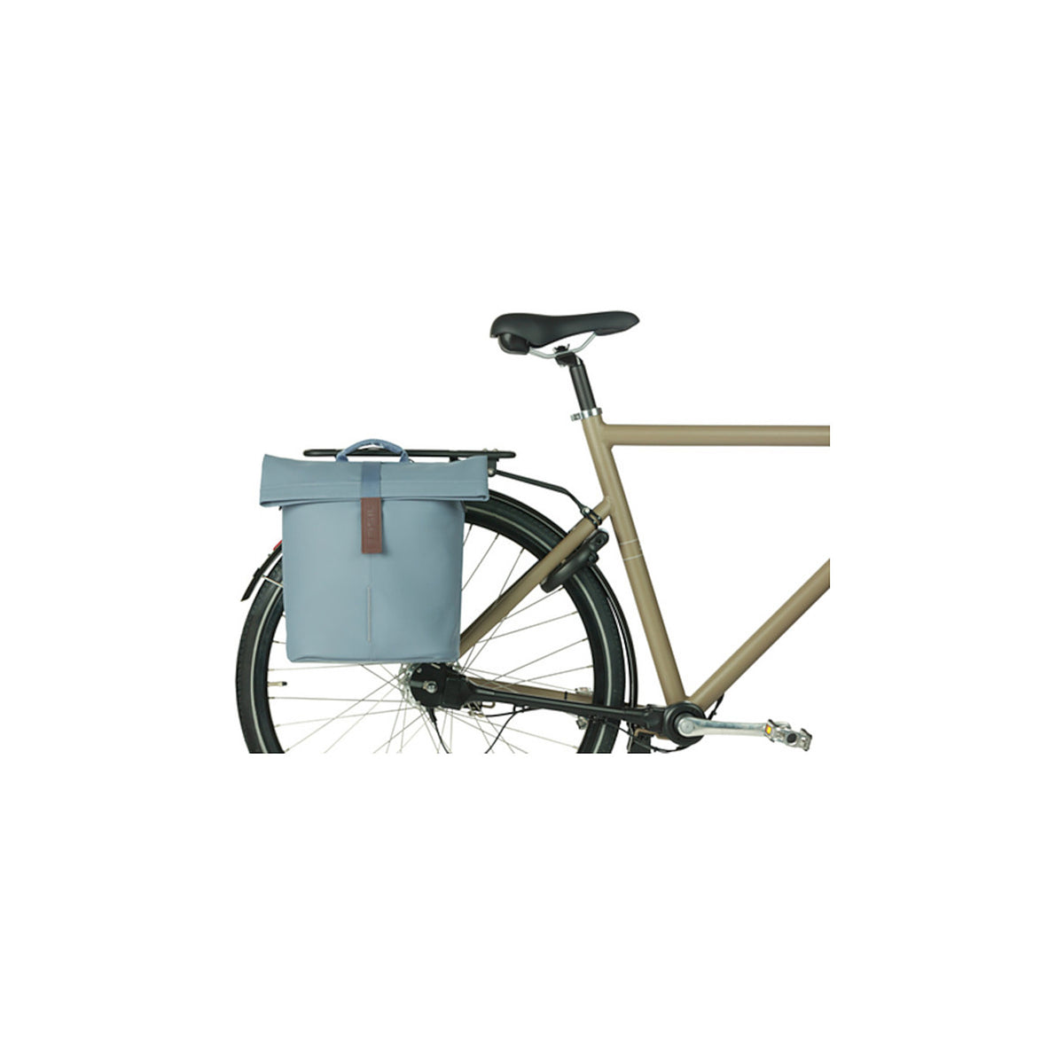 Sacoche Basil City Shopper MIK Studs montee sur un velo