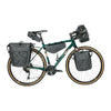 Sacoche vélo Basil Navigator Storm MIK Studs 15 L coloris Noir – montee sur un velo