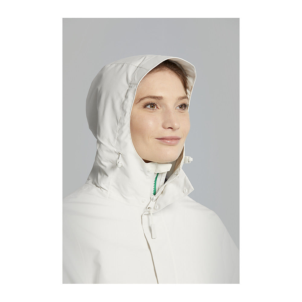 Veste de pluie vélo Basil Mosse Parka femme coloris Blanc Cassé - portee capuche relevee