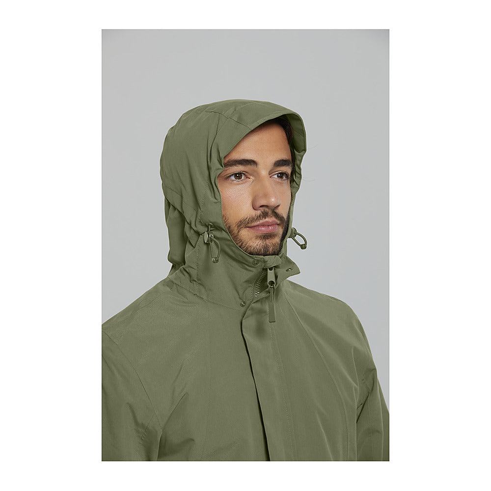 Veste de pluie vélo Basil Mosse Parka homme coloris Vert Olive - portee capuche relevee
