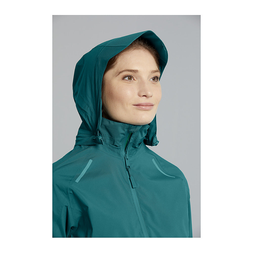 Veste imperméable vélo Basil Skane femme coloris Vert Bleuté - portee capuche relevee